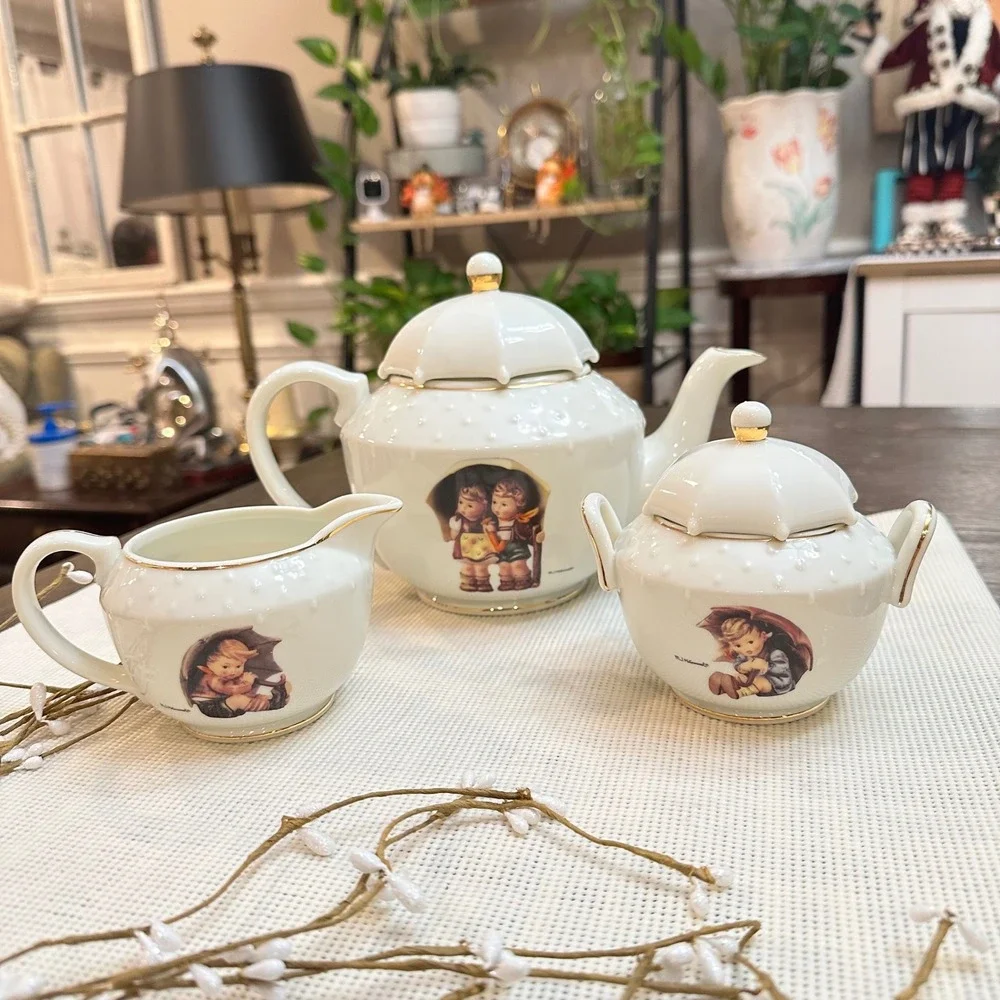 M.‎ J. Hummel Porcelain Tea Set Danbury Mint Umbrella Boy Girl Vintage 3 pc set
